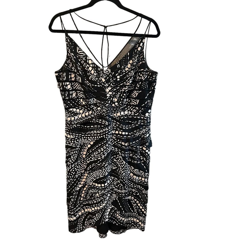 Adrianna Papell Body Con Dress Sheath Sleeveless Mesh Neckline Stretchy